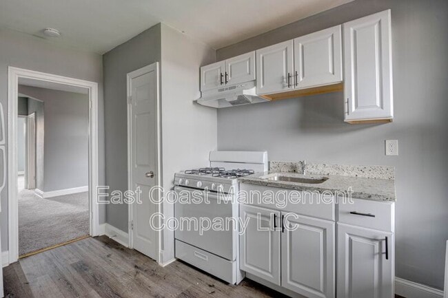 Photo - 1314 N Kenwood Ave Condo Unit 2F
