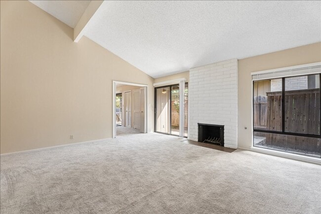 Photo - 2491-2491 American River Dr