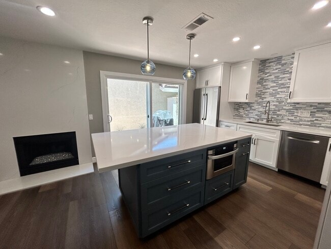 Photo - 340 Fallingstar