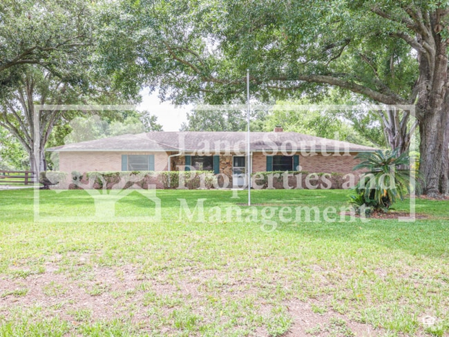 Building Photo - 2190 Belaire Dr Rental