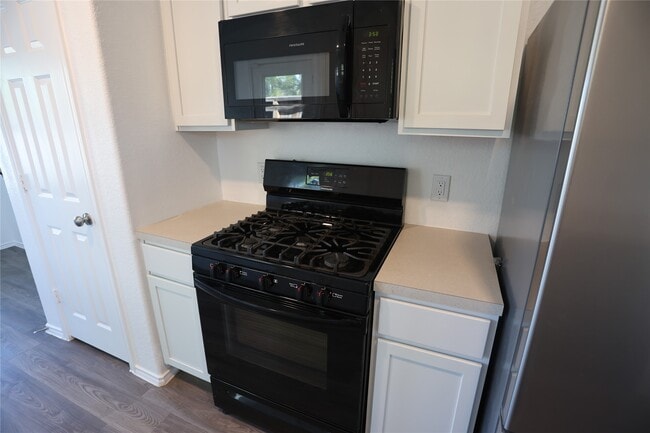 Photo - 1603 Oleander Grns Dr