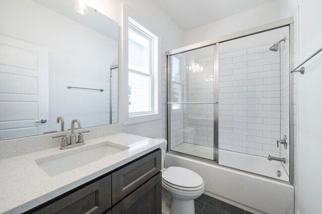 Photo - 3805 Burt Dr