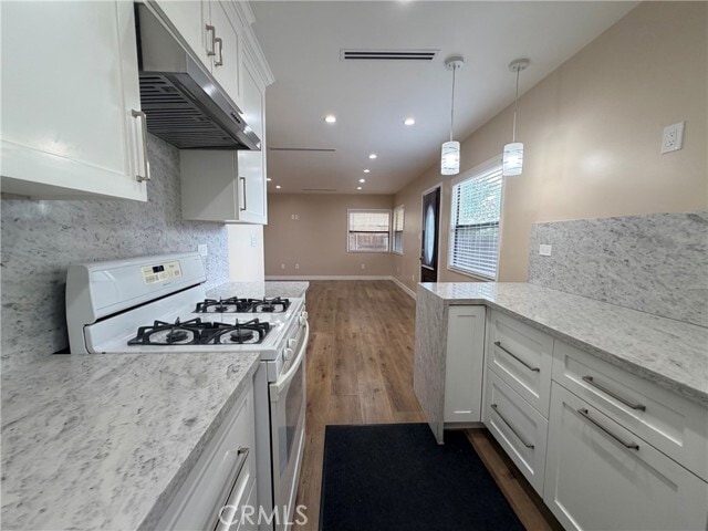 10971 Roscoe Blvd