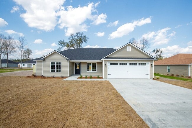 Building Photo - South Lowndes Charmer Rental