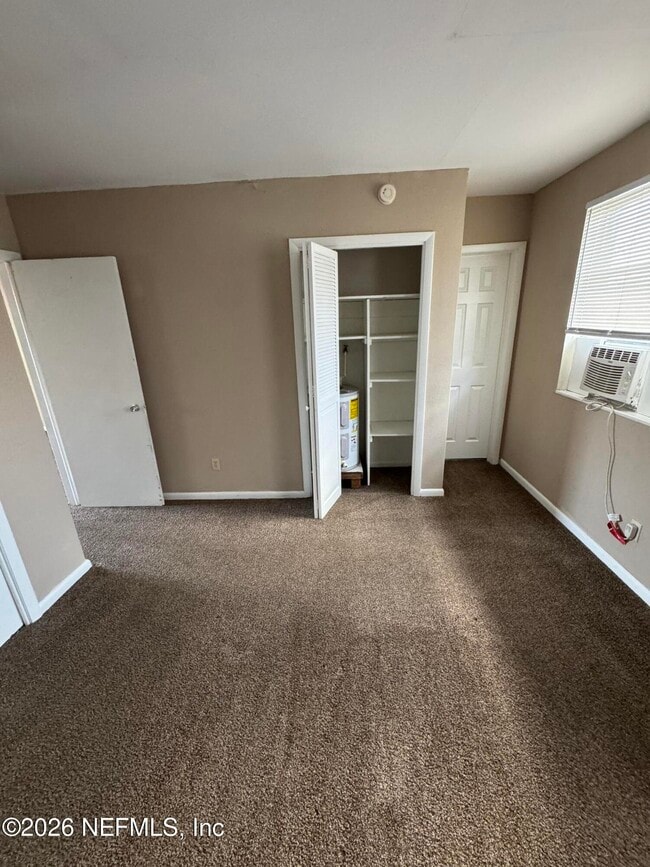 Photo - 916 Childrens Way Unidad 7