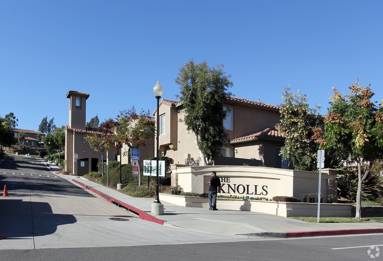 Photo - The Knolls Apartments