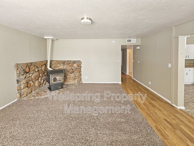 Photo - 6552 Valley Ave