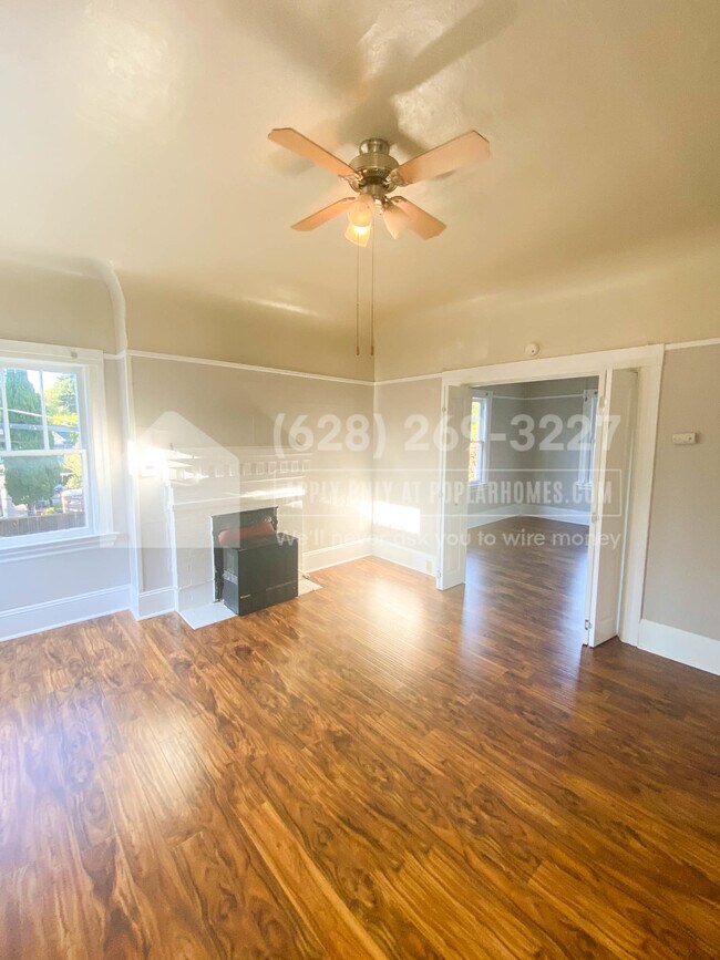 Photo - 2130 Woolsey St Unidad C
