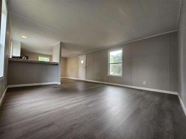 Photo - 2 Bedroom 1 Bathroom Manufactured Home For Rent! Unit 28 ALD