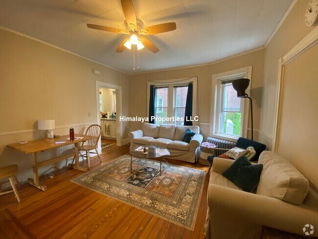 Building Photo - 6 Cherry St Unit 2 Rental