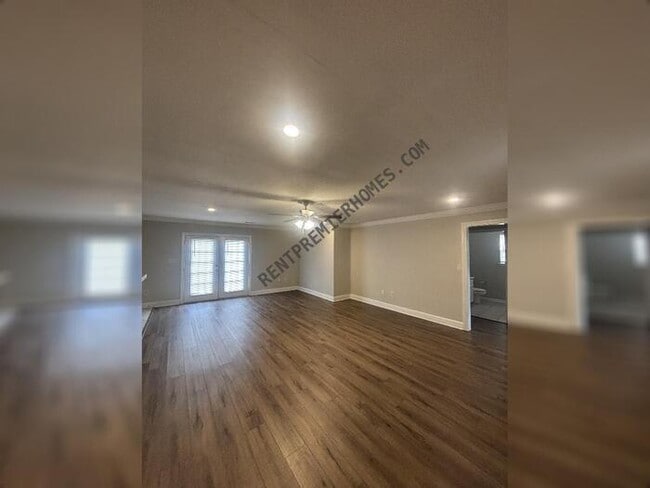 Photo - 12 Timberside Cove