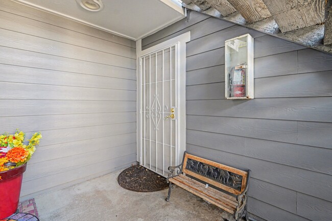 Photo - 3474 S Eagle St