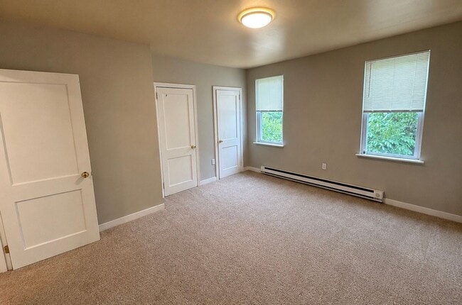 Photo - Beautiful 1 Bed/1 Bath apartment. 2ND FLOOR