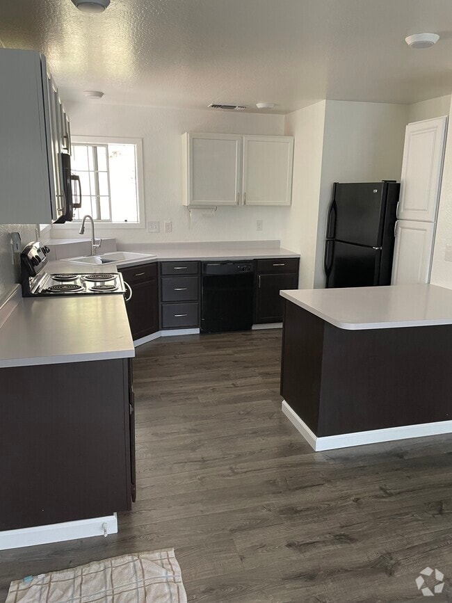 Building Photo - 824 Poverty Hill Dr Unit Apartment for rent