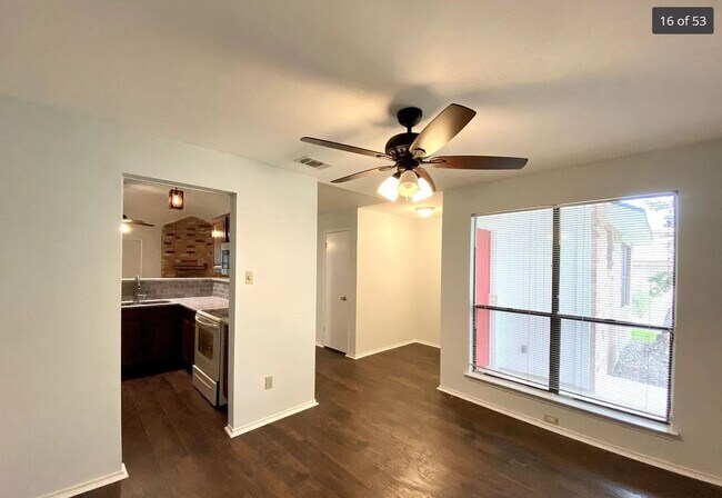 Photo - 7705 Forest Fern