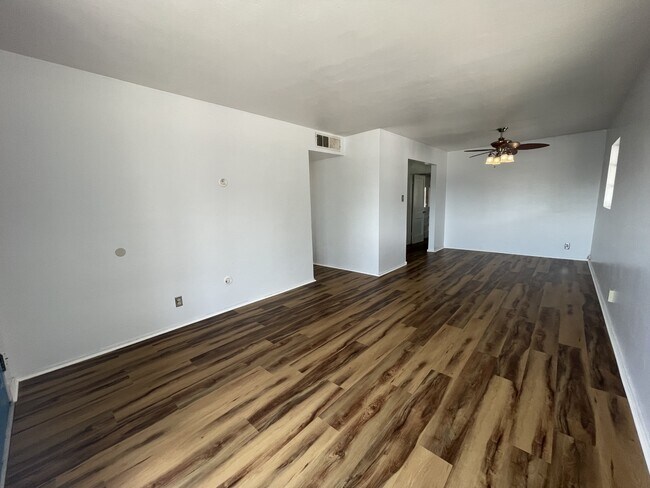 Photo - 8921 Claremont Ave NE