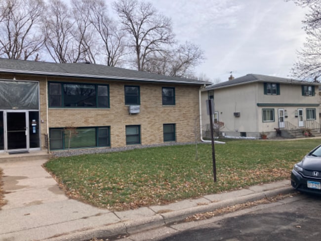 Photo - 136 11th Ave N