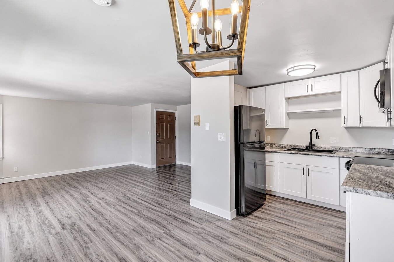 Photo - 1856 Verlin Rd Unit 4
