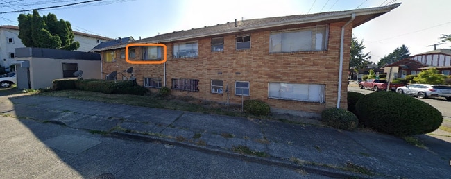 1747 S Hanford St Unit 3