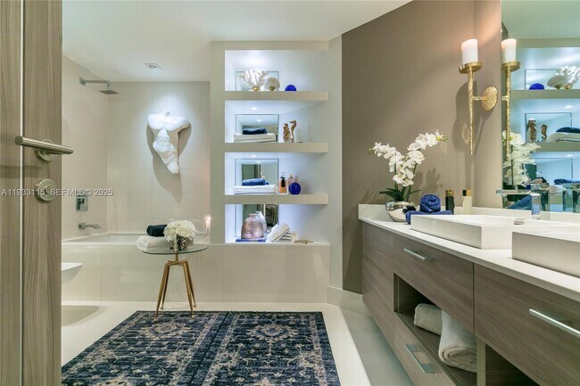 Photo - 1300 S Miami Ave Unidad 4101