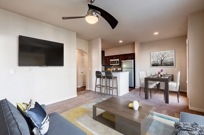 Building Photo - Austin Springs Rental