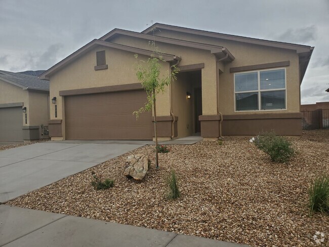 Building Photo - 3 bed 2 bath in Huning Ranch. Rental