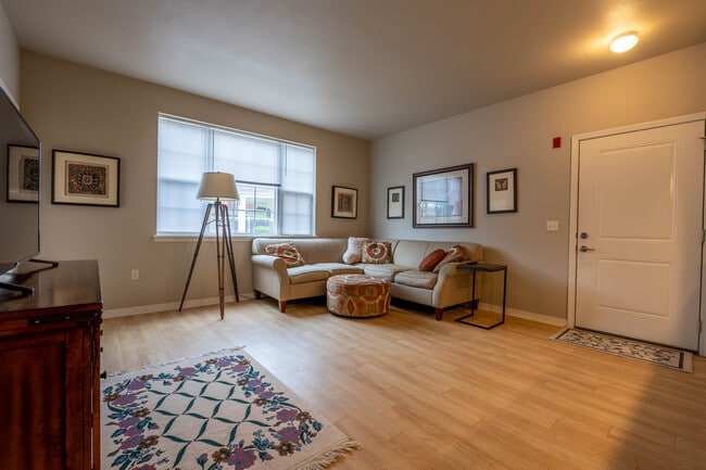 Photo - 101 Prairie Dunes Dr Unit 203