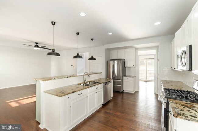 Photo - 1104 Anderson St