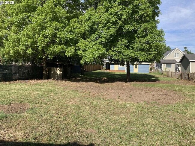 Photo - Great Home in Coburg!