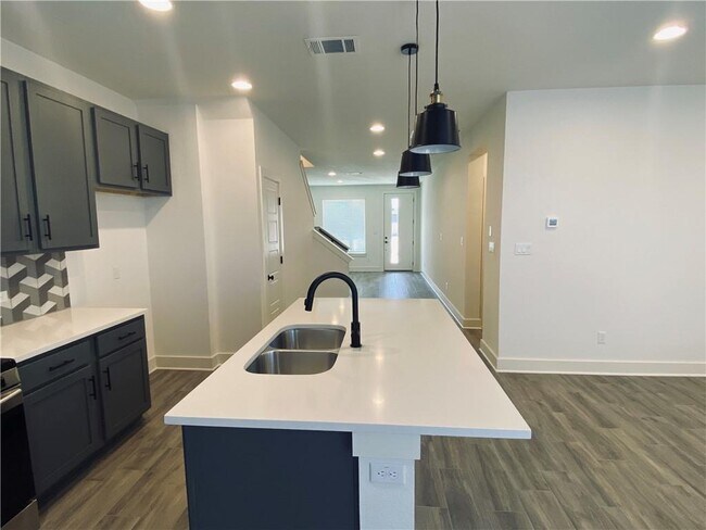 5160 N A.W. Grimes Blvd Unit 121
