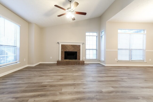 Photo - 4417 Princeton Terrace