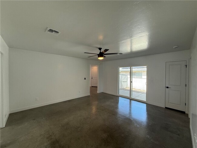 Photo - 3606 N Wells St