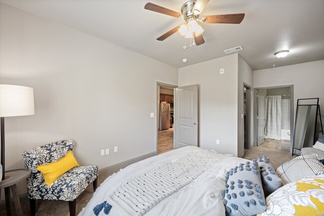 Lake Villas Apartments