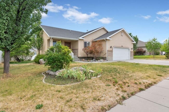 Photo - Spacious Home w attached 2 car garage