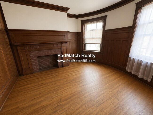 Photo - 106 Strathmore Rd Unit 3