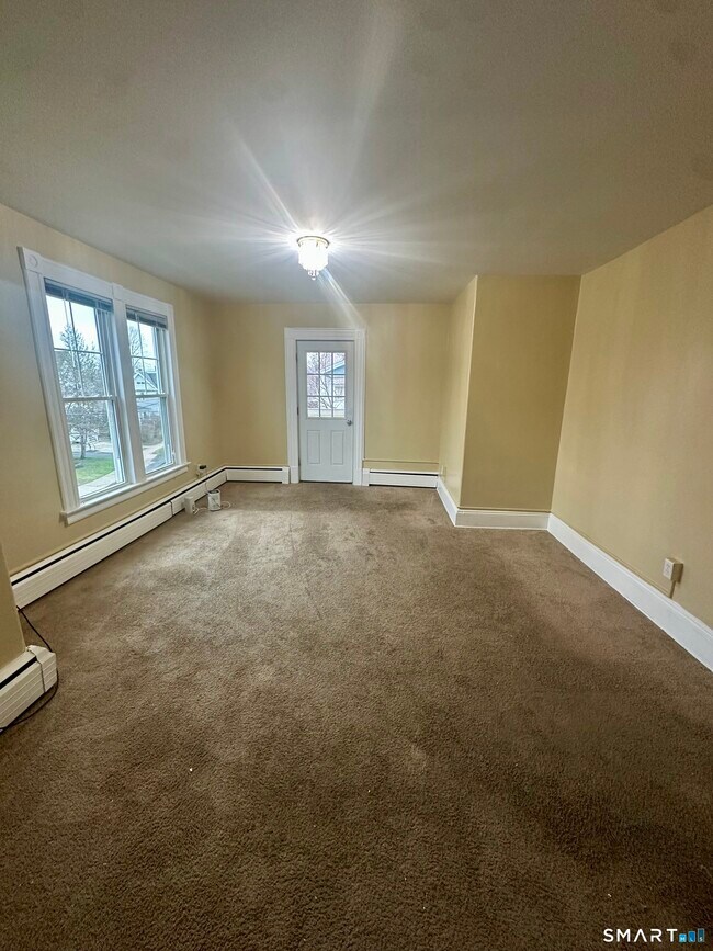 Photo - 134 Queen St