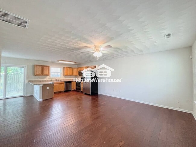 Photo - 1013 Cascade Blvd