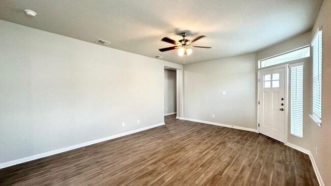 Photo - 213 Joseph Cir