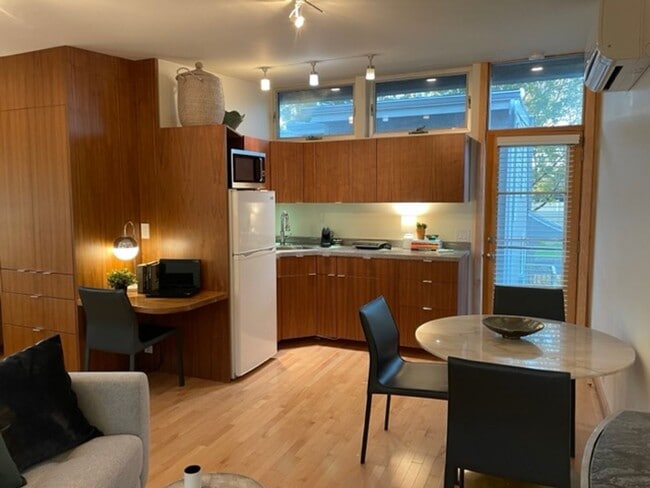Photo - ENFIELD! GORGEOUS NEWER BUILD GARAGE APARTMENT STUDIO WITH GORGEOUS TREE HOUSE FEEL