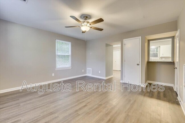 306 W Buena Vista Ave