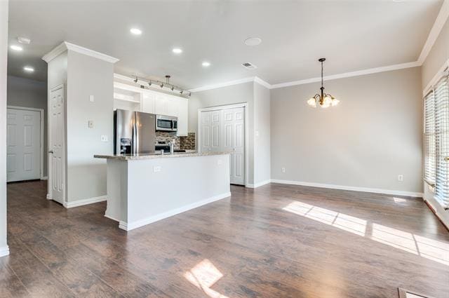 Photo - 2366 Southcourt Cir