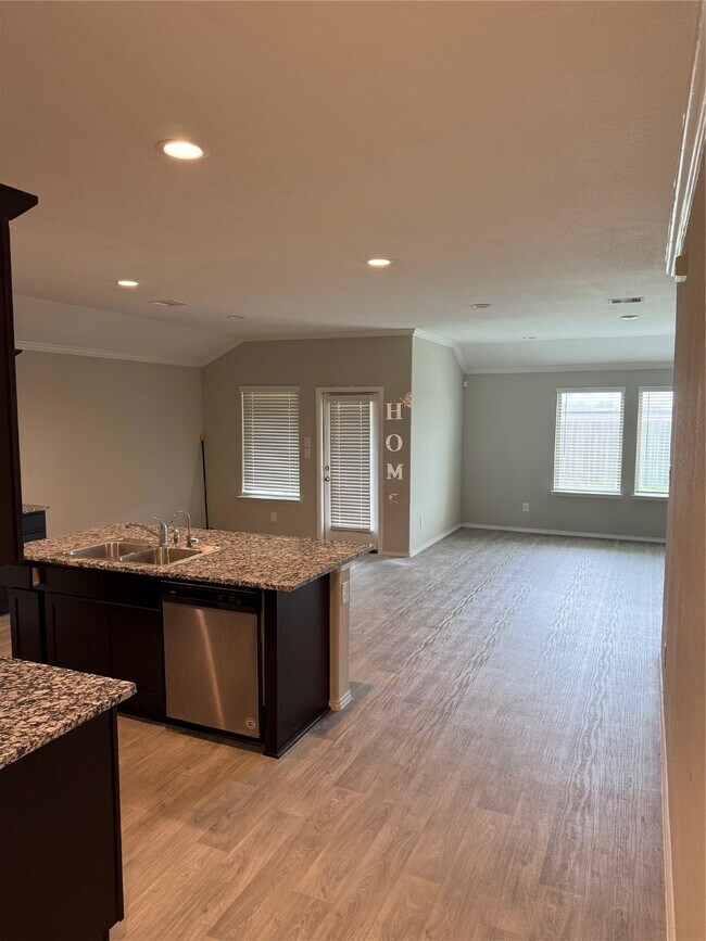 Photo - 6807 Green Embers Ln