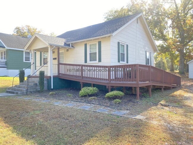 Photo - 504 E Atlantic St