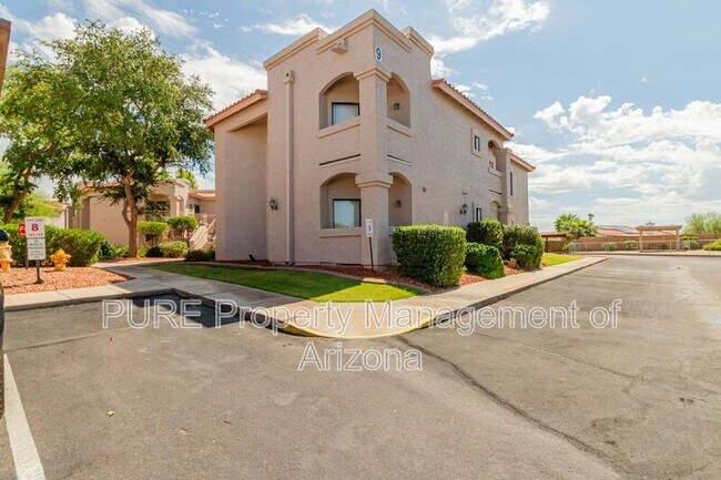 Photo - 9151 W Greenway Rd