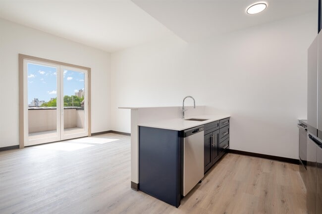 Photo - 857 BERGEN Ave Unit 502