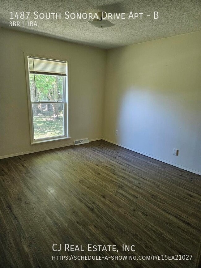 Photo - 1487 S Sonora Dr