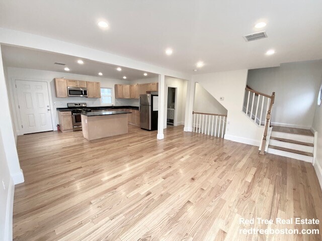 Photo - 20 Plainfield St