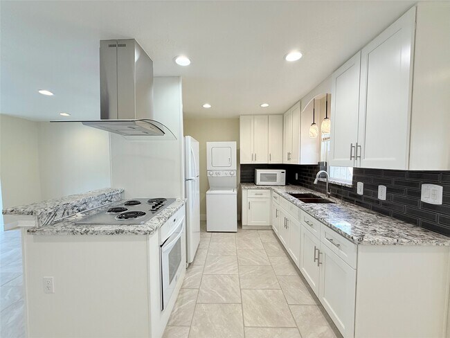 Photo - 207 Tidwell Rd