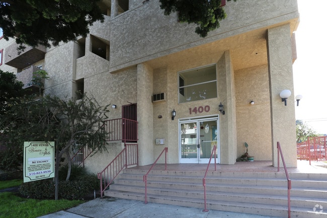 1400 Venice Blvd