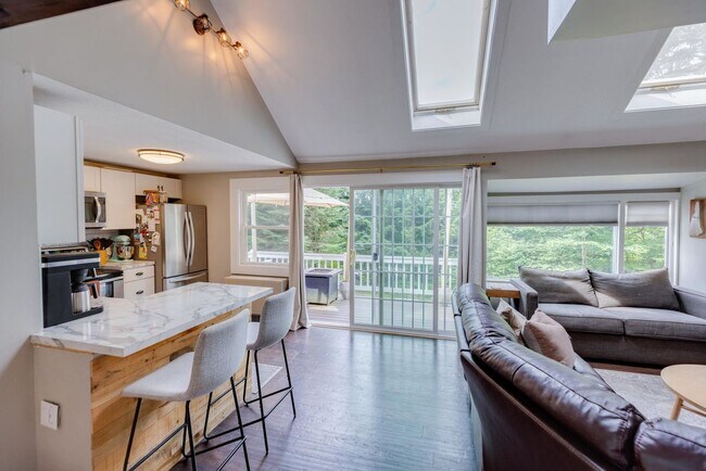 Photo - 93 Lady Slipper Rd